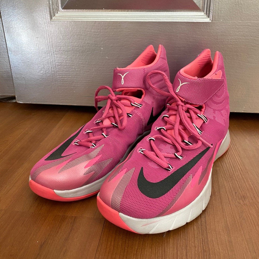 Women’s Nike basketball shoes